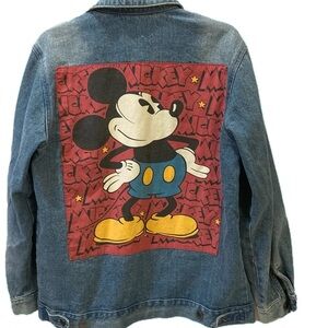 Vintage Forever 21 Mickey & Co denim jacket. Good condition. Size M